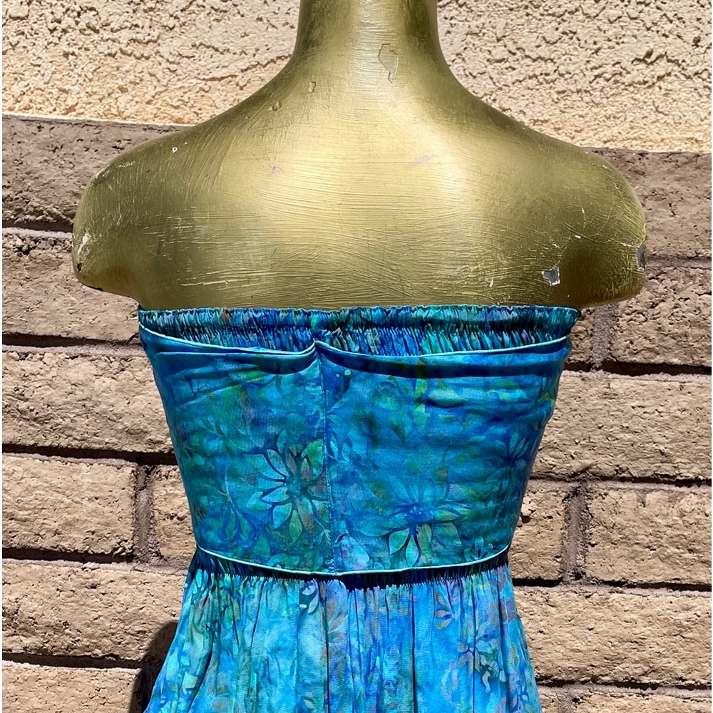 New From HAWAII Strapless Floral Batik RUFFLE DRESS Size Small - Picture 8 of 12